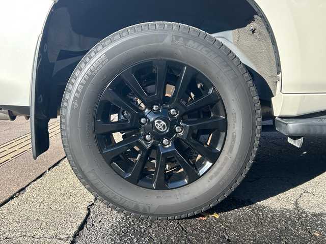 トヨタ ランドクルーザー プラド TX-L 70thアニバーサリーLTD 京都府 2021(令3)年 1.7万km ホワイトパールクリスタルシャイン ワンオーナー/純正メモリナビ/フルセグテレビ/バックカメラ/アラウンドビュー/Bluetooth/ウィンカーミラー/クルーズコントロール/サンルーフ/ドアバイザー/プッシュスタート/ビルトインETC2.0/衝突軽減ブレーキ/レーンキープ/コーナーセンサー