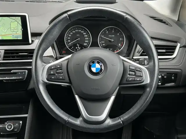 ＢＭＷ ２１８ｄ グランツアラー ラグジュアリー 茨城県 2017(平29)年 4.9万km 白 Bカメラ/衝突軽減システム/LKA/HUD/ETC/黒革シート/シートヒーター/M付パワーシート/前後ドライブレコーダー/アンビエントライト/純正ナビ/社外フルセグTV/AUX/BT/USB/CD/DVD/純正17インチAW