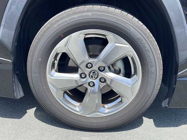 トヨタ ＲＡＶ４ ハイブリットG 三重県 2020(令2)年 9.6万km アティチュードブラックマイカ プッシュスタート/ビルトインETC/パワーバックドア/ステアリングスイッチ/革巻きステアリング/ステアリングヒーター/オートライト/オートマチックハイビーム/リヤクロストラフィックアラート/パーキングサポートブレーキ/ロードサインアシスト/純正フロアマット/純正ホイール/社外エアロ(TRD)/ルーフレール/レーダークルーズコントロール/レーンキープアシスト/前後ドライブレコーダー/パワーシート(D席)/シートヒーター(D+N席)/横滑り防止/純正SDナビ(AM/FM/CD/DVD/TV/BT)/バックカメラ/電子パーキング/黒革レザーシート/USB入力端子4か所/衝突軽減ブレーキ/ブラインドスポットモニター/コーナーセンサー/取扱説明書/ナビ取扱説明書/保証書/ワンオーナー/禁煙車/スペアキー