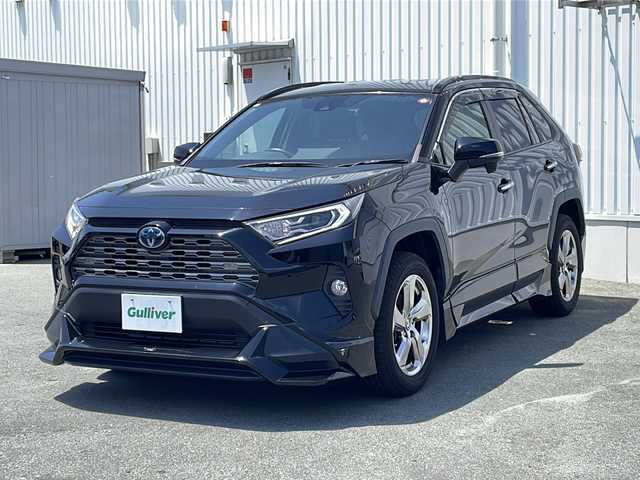 トヨタ ＲＡＶ４ ハイブリットG 三重県 2020(令2)年 9.6万km アティチュードブラックマイカ プッシュスタート/ビルトインETC/パワーバックドア/ステアリングスイッチ/革巻きステアリング/ステアリングヒーター/オートライト/オートマチックハイビーム/リヤクロストラフィックアラート/パーキングサポートブレーキ/ロードサインアシスト/純正フロアマット/純正ホイール/社外エアロ(TRD)/ルーフレール/レーダークルーズコントロール/レーンキープアシスト/前後ドライブレコーダー/パワーシート(D席)/シートヒーター(D+N席)/横滑り防止/純正SDナビ(AM/FM/CD/DVD/TV/BT)/バックカメラ/電子パーキング/黒革レザーシート/USB入力端子4か所/衝突軽減ブレーキ/ブラインドスポットモニター/コーナーセンサー/取扱説明書/ナビ取扱説明書/保証書/ワンオーナー/禁煙車/スペアキー