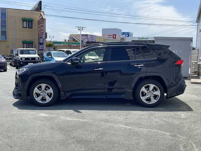 トヨタ ＲＡＶ４ ハイブリットG 三重県 2020(令2)年 9.6万km アティチュードブラックマイカ プッシュスタート/ビルトインETC/パワーバックドア/ステアリングスイッチ/革巻きステアリング/ステアリングヒーター/オートライト/オートマチックハイビーム/リヤクロストラフィックアラート/パーキングサポートブレーキ/ロードサインアシスト/純正フロアマット/純正ホイール/社外エアロ(TRD)/ルーフレール/レーダークルーズコントロール/レーンキープアシスト/前後ドライブレコーダー/パワーシート(D席)/シートヒーター(D+N席)/横滑り防止/純正SDナビ(AM/FM/CD/DVD/TV/BT)/バックカメラ/電子パーキング/黒革レザーシート/USB入力端子4か所/衝突軽減ブレーキ/ブラインドスポットモニター/コーナーセンサー/取扱説明書/ナビ取扱説明書/保証書/ワンオーナー/禁煙車/スペアキー