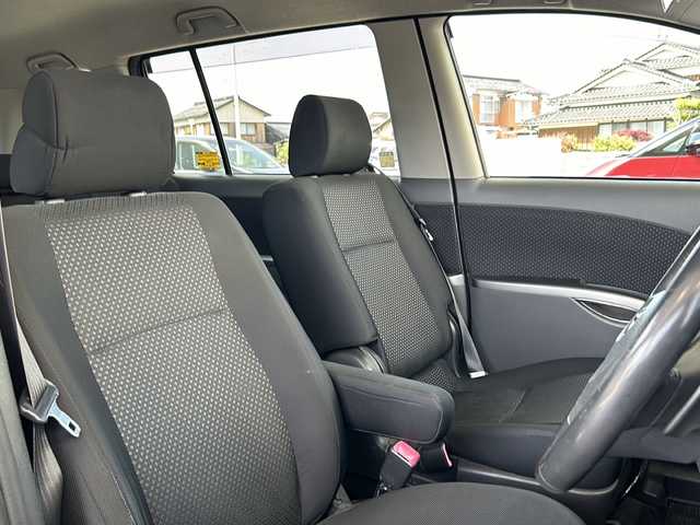 トヨタ アイシス プラタナ Uセレクション 鳥取県 2009(平21)年 19.3万km ブラックマイカ オート4WD/スマートドアロック/両側パワースライド/純正OPグリル/パドルシフト/社外メモリナビゲーション/フルセグ/クリアランスソナー/クリーンエアコン/オートライト/キセノンライト/フォグライト/保証書・取説
