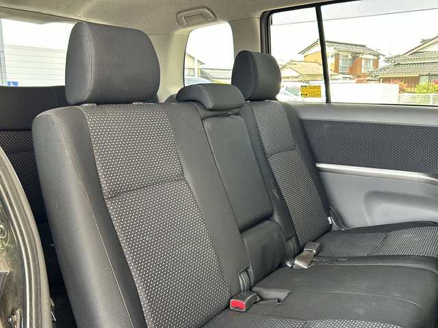トヨタ アイシス プラタナ Uセレクション 鳥取県 2009(平21)年 19.3万km ブラックマイカ オート4WD/スマートドアロック/両側パワースライド/純正OPグリル/パドルシフト/社外メモリナビゲーション/フルセグ/クリアランスソナー/クリーンエアコン/オートライト/キセノンライト/フォグライト/保証書・取説