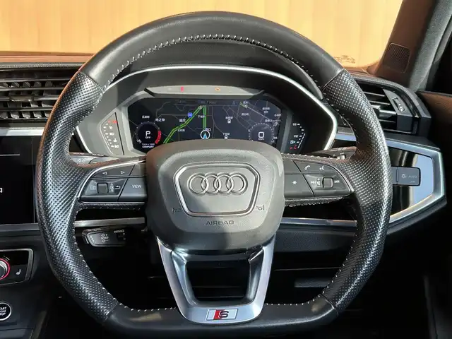 アウディ Ｑ３ SB 35TFSI Sライン 愛知県 2020(令2)年 4万km 白 純正ナビ /TV /360度カメラ /シートヒーター /パドルシフト /ベーシックパッケージ/Bang＆Olufsen3Dサウンドシステム/アシスタンスパッケージ/テクノロジーパッケージ/アンビエントライト/プラスパッケージ