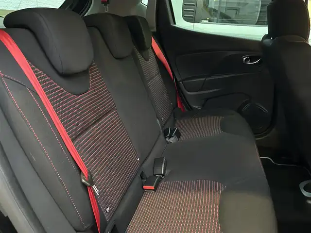 ルノー ルーテシア ルノー スポール シャシースポール 東京都 2014(平26)年 6.8万km 黒 社外メモリーナビ/　フルセグTV/DVD/CD/Bluetooth/純正18インチアルミホイール/クルーズコントロール/パドルシフト/キセノンヘッドライト/フォグランプ/オートライト/ETC/プッシュスタート/カードキー/ヘッドライトレベライザー/電動格納ミラー/ウインカーミラー/フロアマット/ドアバイザー