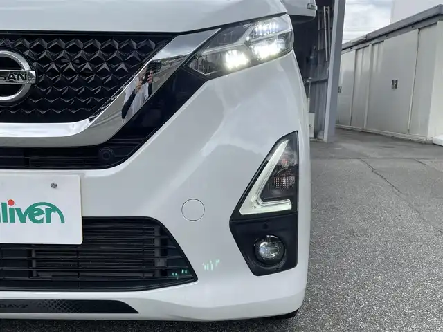 日産 デイズ ハイウェイスターG ターボ 岐阜県 2020(令2)年 4.9万km ホワイトパール /9インチナビTV//フルセグテレビ//4WD//シートヒーター//バックモニター//アイドリングストップ//ドアバイザー//プッシュスタート//ドアバイザー//スマートキー//ETC