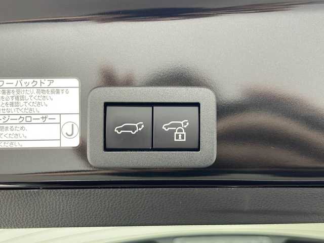 トヨタ ヤリスクロス ハイブリッド Z 秋田県 2024(令6)年 1.7万km ブラックマイカ/プラチナホワイトパールマイカ 4WD/トヨタセーフティセンス/レーダークルーズコントロール/クリアランスソナー/パワーバックドア/純正ディスプレイオーディオ/全方位カメラ/ビルトインETC/前後ドライブレコーダー/ヘッドアップディスプレイ/オートハイビーム/LEDヘッドライト/フォグランプ/オートライト/ステアリングスイッチ/ハンドルヒーター/革巻きハンドル/ハーフレザーシート/前席シートヒーター/D席パワーシート/純正フロアマット/純正18インチアルミホイール/スマートキー