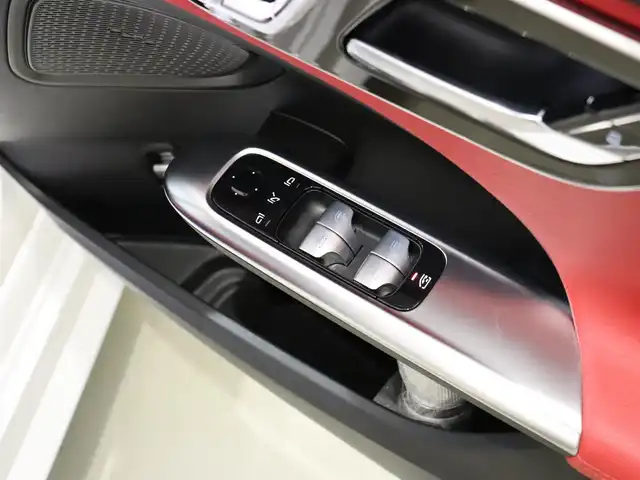 メルセデス・ベンツ Ｍ・ベンツ Ｃ２２０ｄ アバンギャルド　AMGライン 静岡県 2022(令4)年 2万km パール 1オーナー/サンルーフ　/レザーエクスクルーシブpk/レーダーセーフティ―pk/ベーシックpk　/ARナビ　360°カメラ　/ヘッドアップディスプレイ/アンビエントライト　/置くだけ充電　/電動トランク　/ドラレコF、R、360°　/パドルシフト　/885　オパリスホワイト（191/819円）
