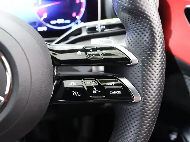メルセデス・ベンツ Ｍ・ベンツ Ｃ２２０ｄ アバンギャルド　AMGライン 静岡県 2022(令4)年 2万km パール 1オーナー/サンルーフ　/レザーエクスクルーシブpk/レーダーセーフティ―pk/ベーシックpk　/ARナビ　360°カメラ　/ヘッドアップディスプレイ/アンビエントライト　/置くだけ充電　/電動トランク　/ドラレコF、R、360°　/パドルシフト　/885　オパリスホワイト（191/819円）
