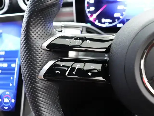 メルセデス・ベンツ Ｍ・ベンツ Ｃ２２０ｄ アバンギャルド　AMGライン 静岡県 2022(令4)年 2万km パール 1オーナー/サンルーフ　/レザーエクスクルーシブpk/レーダーセーフティ―pk/ベーシックpk　/ARナビ　360°カメラ　/ヘッドアップディスプレイ/アンビエントライト　/置くだけ充電　/電動トランク　/ドラレコF、R、360°　/パドルシフト　/885　オパリスホワイト（191/819円）