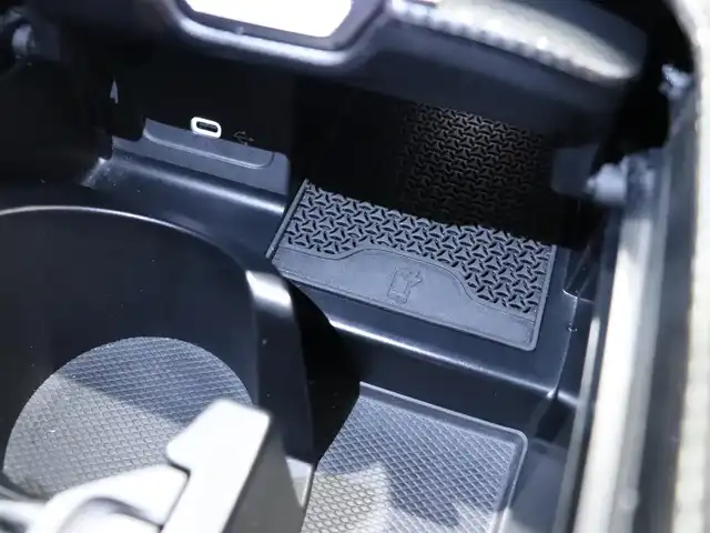 メルセデス・ベンツ Ｍ・ベンツ Ｃ２２０ｄ アバンギャルド　AMGライン 静岡県 2022(令4)年 2万km パール 1オーナー/サンルーフ　/レザーエクスクルーシブpk/レーダーセーフティ―pk/ベーシックpk　/ARナビ　360°カメラ　/ヘッドアップディスプレイ/アンビエントライト　/置くだけ充電　/電動トランク　/ドラレコF、R、360°　/パドルシフト　/885　オパリスホワイト（191/819円）