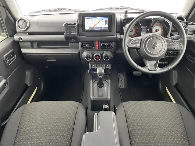スズキ ジムニー XC 福岡県 2021(令3)年 2.1万km シフォンアイボリーメタリックブラック2トーンルーフ デュアルセンサーブレーキサポート/社外ナビ（ＭＤＶ－Ｄ３０８ＢＴ）/前席シートヒーター/クルーズコントロール/ＬＥＤオートライト/フォグランプ/ＥＴＣ/ワンセグ/ドアバイザー/スマートキー/純正アルミ