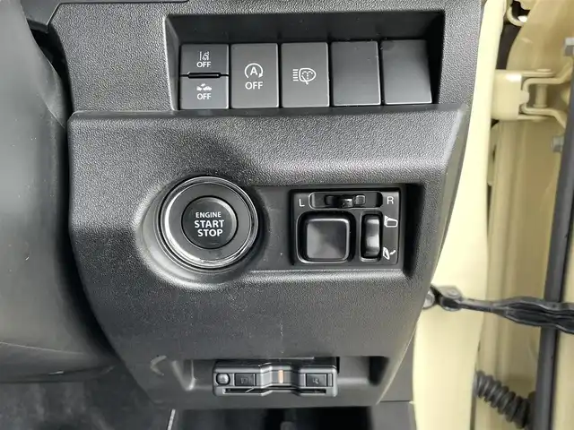 スズキ ジムニー XC 福岡県 2021(令3)年 2.1万km シフォンアイボリーメタリックブラック2トーンルーフ デュアルセンサーブレーキサポート/社外ナビ（ＭＤＶ－Ｄ３０８ＢＴ）/前席シートヒーター/クルーズコントロール/ＬＥＤオートライト/フォグランプ/ＥＴＣ/ワンセグ/ドアバイザー/スマートキー/純正アルミ