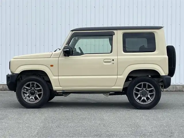 スズキ ジムニー XC 福岡県 2021(令3)年 2.1万km シフォンアイボリーメタリックブラック2トーンルーフ デュアルセンサーブレーキサポート/社外ナビ（ＭＤＶ－Ｄ３０８ＢＴ）/前席シートヒーター/クルーズコントロール/ＬＥＤオートライト/フォグランプ/ＥＴＣ/ワンセグ/ドアバイザー/スマートキー/純正アルミ