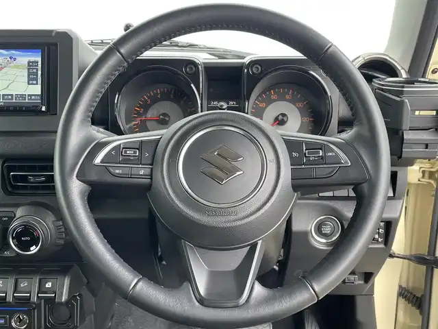 スズキ ジムニー XC 福岡県 2021(令3)年 2.1万km シフォンアイボリーメタリックブラック2トーンルーフ デュアルセンサーブレーキサポート/社外ナビ（ＭＤＶ－Ｄ３０８ＢＴ）/前席シートヒーター/クルーズコントロール/ＬＥＤオートライト/フォグランプ/ＥＴＣ/ワンセグ/ドアバイザー/スマートキー/純正アルミ