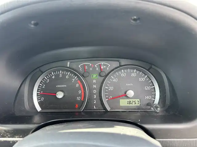 スズキ ジムニー XG 富山県 2013(平25)年 1.9万km シルキーシルバーメタリック ワンオーナー/4WD/IC付きターボ/禁煙車/AUX/背面タイヤ　カバー付き/純正フロアマット/スペアキー１本/アイソフィクス/リアウインドウ・デフォッガー/保証書