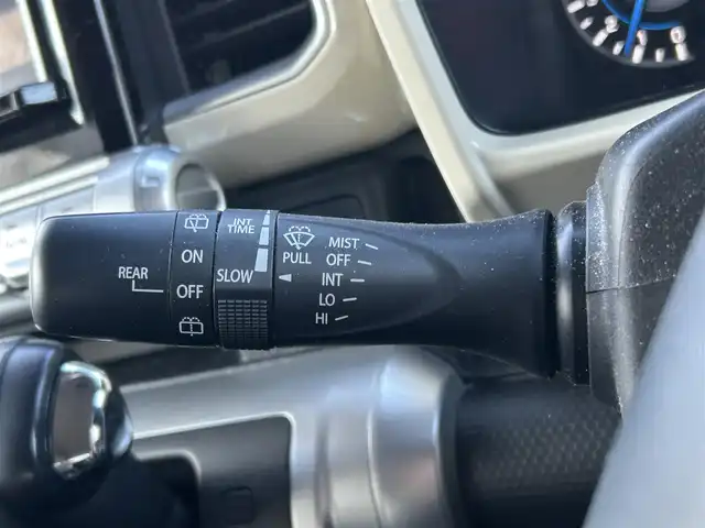 スズキ クロスビー HYBRID MX 福島県 2017(平29)年 8.4万km ラッシュイエローメタリック/ブラック2トーンルーフ 純正ナビゲーション/型番：CN-RZ83/【CD/DVD/SD/BT/TV】/デュアルセンサーブレーキサポート/レーンキープアシスト/前席シートヒーター/パドルシフト/LEDオートライト/LEDフォグランプ/アイドリングストップ/純正フロアマット