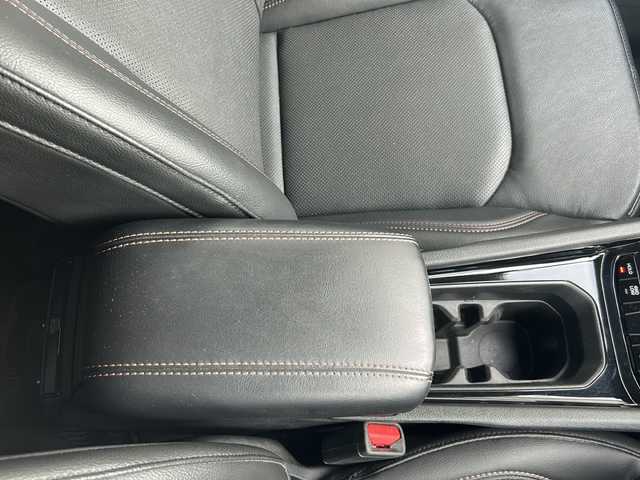 クライスラー・ジープ ジープ コンパス リミテッド 岐阜県 2022(令4)年 4.1万km 黒 純正ナビ/FM/FM/BluetoothAudio/AM/DTV/レザーシート/プッシュスタート/革ステアリング/ヒーテッドステアリング/パワーシート/アラウンドビゥーモニター/バックカメラ/パワーバックドア/衝突軽減ブレーキ/アクティブレーンマネジメント/トラフィックサインアシスト/側面距離警告/パークセンス/ドライバーアテンションアラート/ドアバイザー/ルーフレール/レーダークルーズコントロール/シートヒーター/オートエアコン/シート記憶メモリー/ETC