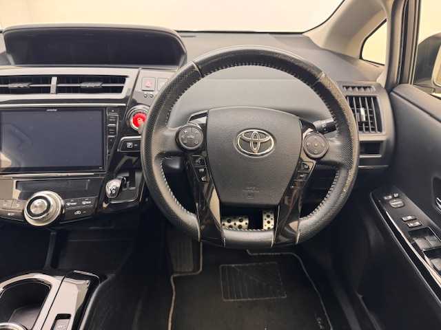 トヨタ プリウス α S ツーリングセレクション G’s 兵庫県 2016(平28)年 8.9万km ホワイトパールクリスタルシャイン ALPINE9インチナビ/(EX9)/フルセグ CD DVD BT/バックカメラ/ALPINEフリップダウンモニター/(10.2型)/ビルトインETC/純正18インチアルミホイール/ハーフレザーシート/純正フロアマット/スマートキー/プッシュスタート