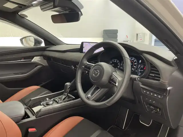 マツダ マツダ３ファストバック 20S レトロスポーツED 滋賀県 2025(令7)年 0.3万km プラチナクォーツメタリック 純正ナビ/【Bluetooth/フルセグTV/USB】/BOSEサウンド/全方位カメラ/前後ドライブレコーダー/ETC/ハーフレザーシート/パワーシート/シートヒーター/ハンドルヒーター/スマート・ブレーキ・サポート/AT誤発進抑制制御/マツダ・レーダー・クルーズ・コントロール/レーンキープ・アシスト・システム/車線逸脱警報システム/ブラインド・スポット・モニタリング/後側方接近車両検知/ドライバー・アテンション・アラート/前後パーキングセンサー/パドルシフト/LEDヘッドライト