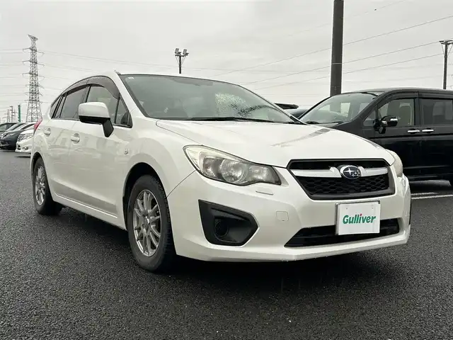 スバル インプレッサ スポーツ 1．6i 道央・札幌 2014(平26)年 5.5万km サテンホワイトパール 社外ナビ（AVIC-MRZ02）/前方ドライブレコーダー/（DRV-230）/ワンセグTV/ETC/純正フロアマット/ドアバイザー/リモコンキー/社外15インチアルミホイール/純正ホイールキャップ付きサマータイヤ積込