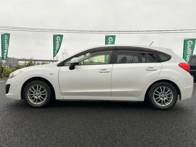 スバル インプレッサ スポーツ 1．6i 道央・札幌 2014(平26)年 5.5万km サテンホワイトパール 社外ナビ（AVIC-MRZ02）/前方ドライブレコーダー/（DRV-230）/ワンセグTV/ETC/純正フロアマット/ドアバイザー/リモコンキー/社外15インチアルミホイール/純正ホイールキャップ付きサマータイヤ積込