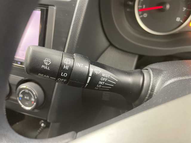 スバル インプレッサ スポーツ 1．6i 道央・札幌 2014(平26)年 5.5万km サテンホワイトパール 社外ナビ（AVIC-MRZ02）/前方ドライブレコーダー/（DRV-230）/ワンセグTV/ETC/純正フロアマット/ドアバイザー/リモコンキー/社外15インチアルミホイール/純正ホイールキャップ付きサマータイヤ積込