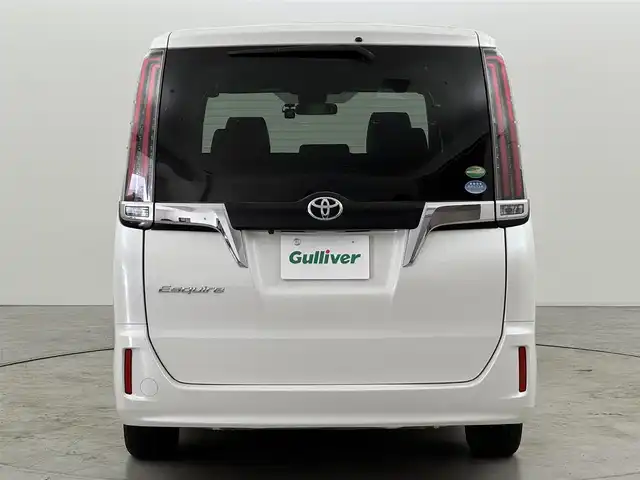 トヨタ エスクァイア Gi 福岡県 2018(平30)年 5.2万km ホワイトパールクリスタルシャイン 純正ナビ／フルセグＴＶ　/バックカメラ/ビルトインＥＴＣ　/前方ドラレコ　/クルーズコントロール　/衝突被害軽減　/レーンキープ　/両側電動スライドドア　/ＭＴモード付ＡＴ　/シートヒーター　/純正１５インチＡＷ　/ＬＥＤヘッドライト