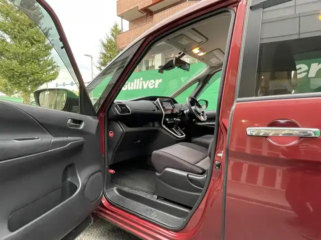 日産 セレナ ハイウェイスター プロパイロットED 東京都 2017(平29)年 5.2万km マルーンレッド 快適パック/・前席シートバックポケット/・3列目パーソナルテーブル/・2/3列目USB電源ソケット/・2列目超ロングスライド/横スライドシート/・3列目シートスライド機構/ナビ取り付けパッケージ/・ステアリングスイッチ/純正メモリナビ/(MM316D-W)/(CD/DVD/BT/フルセグTV/USB/SD/AUX/ipod)/ハイウェイスタープロパイロットエディション/・プロパイロット/・クルーズコントロール/・車線逸脱防止システム/コーナーセンサー/両側パワースライドドア/イージークローザー/ドライブレコーダー(CSD-600FHR)/電動パーキングブレーキ/オートブレーキホールド/オートライト/アイドリングストップ/純正フロアマット/SRSエアバッグ(運転席＋助手席＋サイドカーテン)/インテリジェントキー/プッシュスタート/取扱説明書/保証書/スペアキー