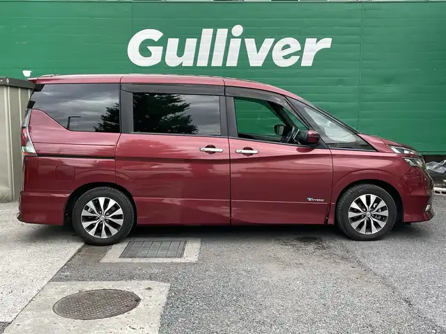日産 セレナ ハイウェイスター プロパイロットED 東京都 2017(平29)年 5.2万km マルーンレッド 快適パック/・前席シートバックポケット/・3列目パーソナルテーブル/・2/3列目USB電源ソケット/・2列目超ロングスライド/横スライドシート/・3列目シートスライド機構/ナビ取り付けパッケージ/・ステアリングスイッチ/純正メモリナビ/(MM316D-W)/(CD/DVD/BT/フルセグTV/USB/SD/AUX/ipod)/ハイウェイスタープロパイロットエディション/・プロパイロット/・クルーズコントロール/・車線逸脱防止システム/コーナーセンサー/両側パワースライドドア/イージークローザー/ドライブレコーダー(CSD-600FHR)/電動パーキングブレーキ/オートブレーキホールド/オートライト/アイドリングストップ/純正フロアマット/SRSエアバッグ(運転席＋助手席＋サイドカーテン)/インテリジェントキー/プッシュスタート/取扱説明書/保証書/スペアキー