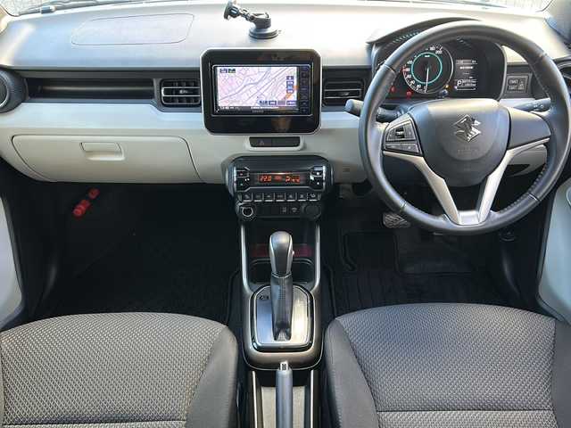 スズキ イグニス ハイブリッド S セレクション 広島県 2018(平30)年 1.6万km スピーディーブルーM 禁煙車/デュアルカメラブレーキサポート/車線逸脱警報/純正ナビ（KXM-E503W）/・フルセグ/CD/DVD/SD/BT/バックカメラ/革巻きステアリング/ステアリングスイッチ/シートヒーター/LEDヘッドライト/電動格納ウィンカーミラー/スマートキー/プッシュスタート/スペアキー/前ドライブレコーダー/ETC/純正フロアマット/純正ドアバイザー/Wエアバック