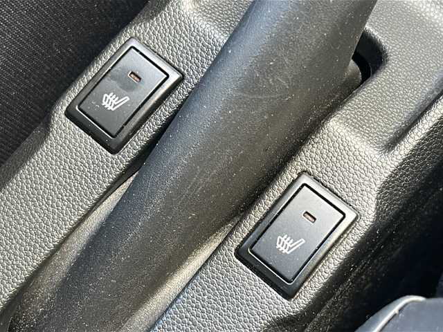 スズキ イグニス ハイブリッド S セレクション 広島県 2018(平30)年 1.6万km スピーディーブルーM 禁煙車/デュアルカメラブレーキサポート/車線逸脱警報/純正ナビ（KXM-E503W）/・フルセグ/CD/DVD/SD/BT/バックカメラ/革巻きステアリング/ステアリングスイッチ/シートヒーター/LEDヘッドライト/電動格納ウィンカーミラー/スマートキー/プッシュスタート/スペアキー/前ドライブレコーダー/ETC/純正フロアマット/純正ドアバイザー/Wエアバック