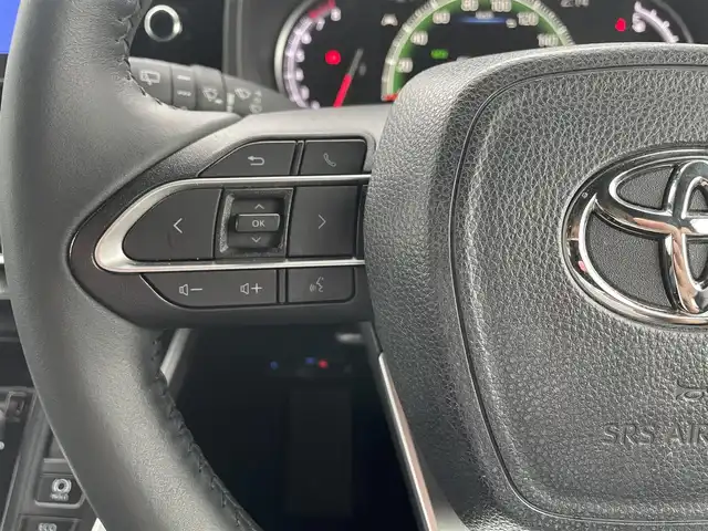 トヨタ ヴォクシー S－Z 鳥取県 2023(令5)年 4.8万km アティチュードブラックマイカ 純正１０．５型ナビ／ＴＶ／ＤＶＤ／ＣＤ／ＢＴ／ＨＤＭＩ　バックカメラ・ビルトインETC/前後ドライブレコーダー/純正フリップダウンモニター/トヨタセーフティセンス/レーダークルーズコントロール/レーンキープアシスト/快適利便パッケージHi/前席・後席シートヒーター/ハーフレザーシート/３眼ＬＥＤライト/オットマンシート/両側パワースライドドア/パワーバックドア/純正17インチアルミホイール/フロアマット・バイザー