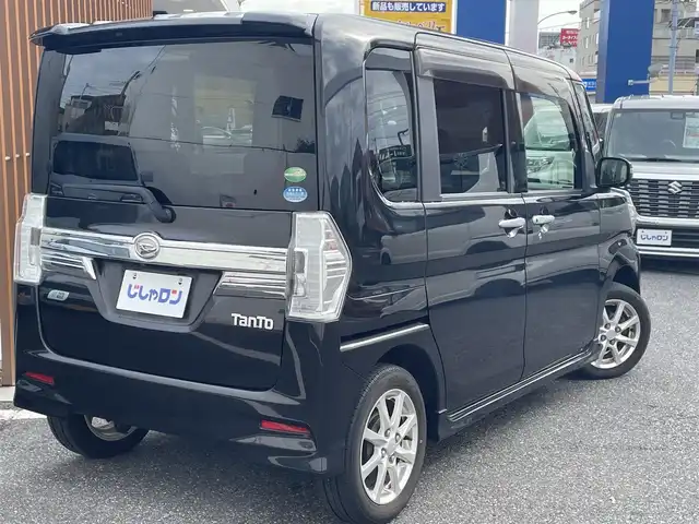 ダイハツ タント カスタム X トップED SA 千葉県 2014(平26)年 8.7万km ブラックマイカメタリック (株)IDOMが運営する【じしゃロン八千代店】の自社ローン対象車両になります。こちらは現金またはオートローンご利用時の価格です。自社ローンご希望の方は別途その旨お申付け下さい/純正SDナビ/パワースライドドア/Bluetooth接続/バックカメラ