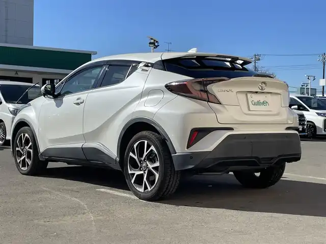 トヨタ Ｃ－ＨＲ G－T 東京都 2017(平29)年 7.1万km ホワイトパールクリスタルシャイン ユーザー買取車/純正ナビ/＜フルセグ/CD/DVD/AM/FM/BT/SD＞/バックビューモニター/追従クルコン/ＢＳＭ/ＰＣＳ/ＬＤＡ/クリアランスソナー/横滑り制御機能/シートヒーター/ビルトインＥＴＣ２．０/純正フロアマット/ドアバイザー/Ｆフォグランプ