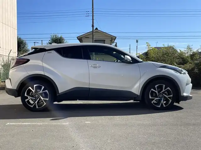 トヨタ Ｃ－ＨＲ G－T 東京都 2017(平29)年 7.1万km ホワイトパールクリスタルシャイン ユーザー買取車/純正ナビ/＜フルセグ/CD/DVD/AM/FM/BT/SD＞/バックビューモニター/追従クルコン/ＢＳＭ/ＰＣＳ/ＬＤＡ/クリアランスソナー/横滑り制御機能/シートヒーター/ビルトインＥＴＣ２．０/純正フロアマット/ドアバイザー/Ｆフォグランプ