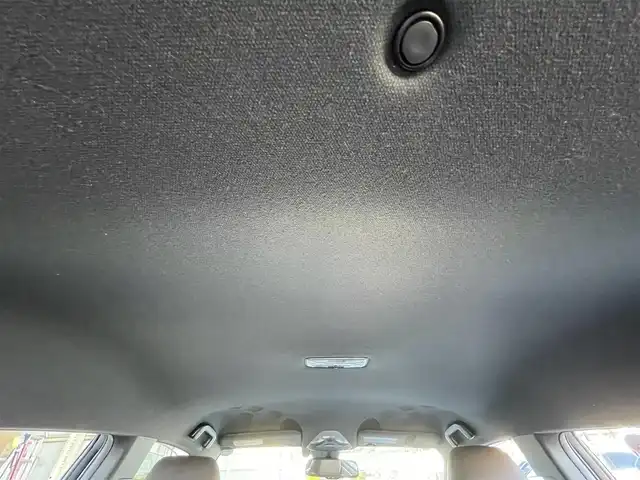 トヨタ Ｃ－ＨＲ G－T 東京都 2017(平29)年 7.1万km ホワイトパールクリスタルシャイン ユーザー買取車/純正ナビ/＜フルセグ/CD/DVD/AM/FM/BT/SD＞/バックビューモニター/追従クルコン/ＢＳＭ/ＰＣＳ/ＬＤＡ/クリアランスソナー/横滑り制御機能/シートヒーター/ビルトインＥＴＣ２．０/純正フロアマット/ドアバイザー/Ｆフォグランプ