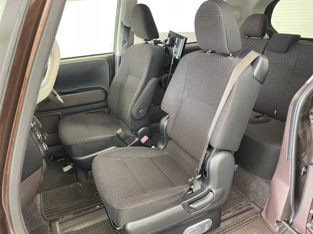 トヨタ ポルテ F 兵庫県 2012(平24)年 7万km ダークブラウンマイカメタリック ・純正7インチナビ＆フルセグ＆BT＆DVD/・純正後席モニター（V8T-R57）/・バックカメラ/・スマートキー/・スペアキー/・プッシュスタート/・ETC/・ステアリングスイッチ/・横滑り防止装置/・ドアバイザー/・フロアマット/・ヘッドライトレベライザー/・電動格納ミラー/・片側パワースライドドア/・ドアバイザー/・取扱説明書/・保証書