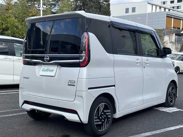 日産 ルークス HWS X プロパイロットED 長崎県 2023(令5)年 2.2万km ホワイトパール ワンオーナー/純正ナビ（フルセグ、AM、FM、BTA）/バックカメラ/アラウンドビューモニター/プッシュスタート/両側パワースライドドア/アイドリングストップ/電動パーキング/オートホールド/追従クルーズコントロール/プロパイロット/車線逸脱警報/車線逸脱防止支援/エマージェンシーブレーキ/先行車発進お知らせ機能/速度標識表示/道路標識表示/前後クリアランスソナー/ふらつき警報/ステアリングリモコン/オートライト/電格ウィンカーミラー/ドアバイザー/フロアマット/スペアキー/リア用サーキュレーター/取扱説明書/ナビ取扱説明書/保証書