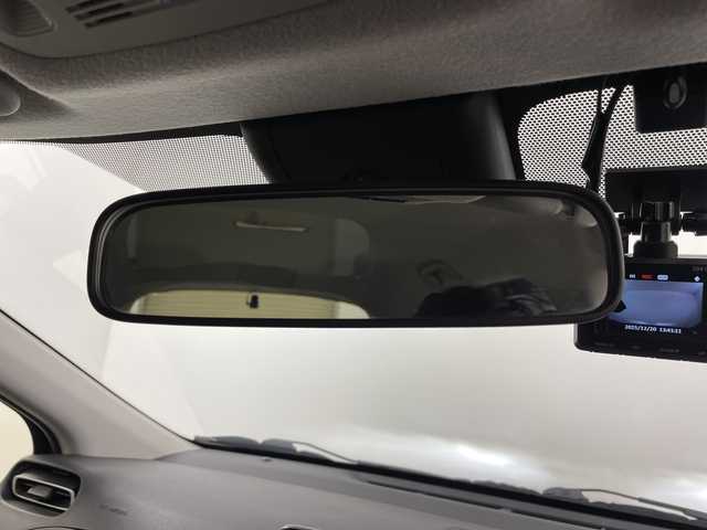 トヨタ アクア G 道央・札幌 2021(令3)年 2.6万km プラチナホワイトパールマイカ ・４ＷＤ　/ 寒冷地仕様　/・トヨタセーフティセンス/・プリクラッシュセーフティ/・レーダークルーズコントロール/・純正ディスプレイオーディオ　/・純正エンジンスターター　/・ステアリングヒーター　/・シートヒーター　/コーナーセンサー/・白線逸脱警報/・ＥＴＣ　/・LEDライト　/・オートライト/オートハイビーム　/・ＡＣ１００Ｖ　/・社外ドライブレコーダー（前後タイプ）/・冬タイヤ積込