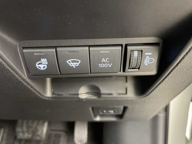 トヨタ アクア G 道央・札幌 2021(令3)年 2.6万km プラチナホワイトパールマイカ ・４ＷＤ　/ 寒冷地仕様　/・トヨタセーフティセンス/・プリクラッシュセーフティ/・レーダークルーズコントロール/・純正ディスプレイオーディオ　/・純正エンジンスターター　/・ステアリングヒーター　/・シートヒーター　/コーナーセンサー/・白線逸脱警報/・ＥＴＣ　/・LEDライト　/・オートライト/オートハイビーム　/・ＡＣ１００Ｖ　/・社外ドライブレコーダー（前後タイプ）/・冬タイヤ積込