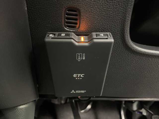 トヨタ アクア G 道央・札幌 2021(令3)年 2.6万km プラチナホワイトパールマイカ ・４ＷＤ　/ 寒冷地仕様　/・トヨタセーフティセンス/・プリクラッシュセーフティ/・レーダークルーズコントロール/・純正ディスプレイオーディオ　/・純正エンジンスターター　/・ステアリングヒーター　/・シートヒーター　/コーナーセンサー/・白線逸脱警報/・ＥＴＣ　/・LEDライト　/・オートライト/オートハイビーム　/・ＡＣ１００Ｖ　/・社外ドライブレコーダー（前後タイプ）/・冬タイヤ積込