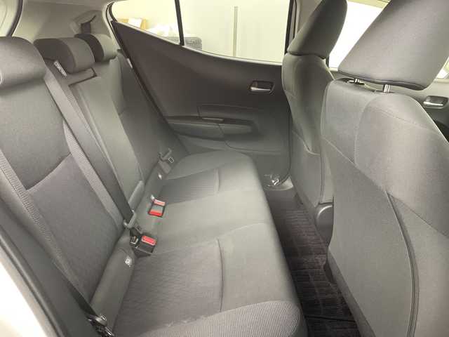 トヨタ アクア G 道央・札幌 2021(令3)年 2.6万km プラチナホワイトパールマイカ ・４ＷＤ　/ 寒冷地仕様　/・トヨタセーフティセンス/・プリクラッシュセーフティ/・レーダークルーズコントロール/・純正ディスプレイオーディオ　/・純正エンジンスターター　/・ステアリングヒーター　/・シートヒーター　/コーナーセンサー/・白線逸脱警報/・ＥＴＣ　/・LEDライト　/・オートライト/オートハイビーム　/・ＡＣ１００Ｖ　/・社外ドライブレコーダー（前後タイプ）/・冬タイヤ積込