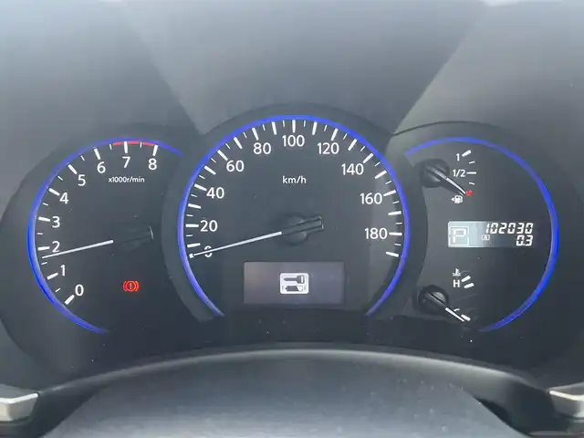 日産 エルグランド 350ハイウェイスター 秋田県 2011(平23)年 10.2万km ブリリアントホワイトパール 純正ナビ/４WD/スマートキー/フルセグ/両側パワスラ/全方位カメラ/コーナーセンサー/アイドリングストップ/純正アルミ/純正エンジンスターター/純正フロアマット/純正ドアバイザー/プッシュスタート/サンルーフ/ETC/オートエアコン/オートライト/パワーステアリング/パワーウィンドウ/横滑り防止/盗難防止装置/ステアリングスイッチ/電動格納ウィンカーミラー/保証書/取扱説明書/記録簿