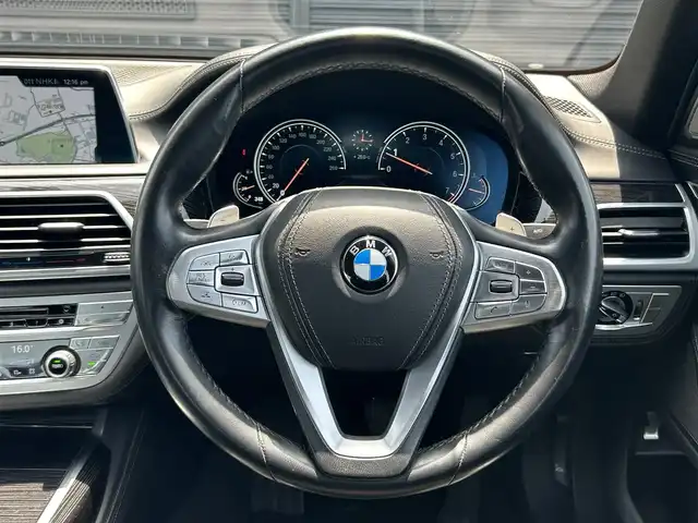 ＢＭＷ ７４０ｉ Mスポーツ 茨城県 2017(平29)年 5.3万km アルピンホワイトⅢ パノラマＳＲ　/Ｈａｒｍａｎ／Ｋａｒｄｏｎ　/ＡＣＣ　/ＨＵＤ　/ナビ　/３６０度カメラ　/ＴＶ　/ＢＴ　/黒革　/シートヒーター　/シートエアコン　/純正２０インチＡＷ　/電動リアゲート　/リモート充電　/ＬＥＤ　/前後ドラレコ/禁煙車