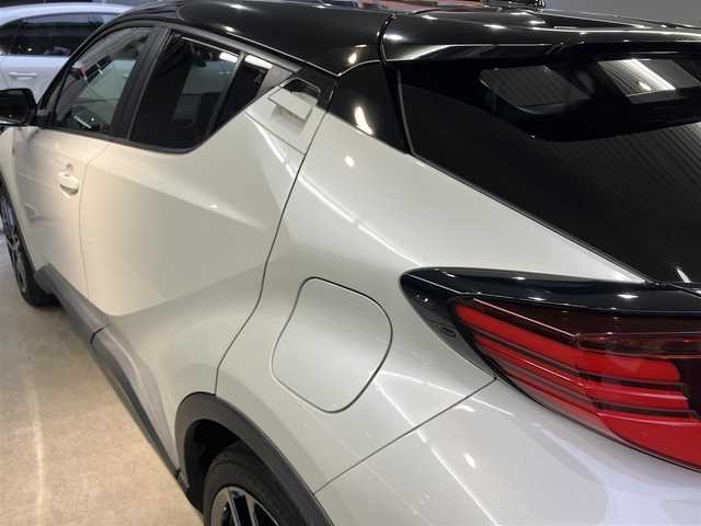 トヨタ Ｃ－ＨＲ S GRスポーツ 東京都 2020(令2)年 8.1万km ブラック/ホワイトパールクリスタルシャイン 2トーン ワンオーナー /純正ディスプレイオーディオ/パノラマミックビューモニター/GRリアバンパースポイラー/GRドレスアップマフラー/トヨタセーフティセンス/・プリクラッシュセーフティ/・レーンディパーチャーアラート/・オートハイビーム/・アダプティブクルーズコントロール/ブラインドスポットモニター/クリアランスソナー/ブラインドスポットモニター/電動パーキングブレーキ/オートブレーキホールド/シートヒーター/ハーフレザーシート/ドライブレコーダー/ステアリングスイッチ/プッシュスタート/スマートキー/LEDヘッドライト/フォグライト/純正アルミホイール