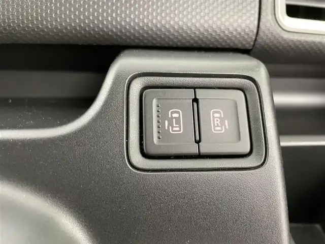 スズキ ソリオ バンディット HV MV 福岡県 2020(令2)年 6万km ファーベントレッド/スーパーブラックパール 純正８型ナビ（ＢＴ，フルセグＴＶ）　/全方位カメラ　/前方ドライブレコーダー　/ＡＣＣ　/コーナーセンサー　/衝突被害軽減ブレーキ　/レーンキープ　/パドルシフト　/両側電動スライドドア　/シートヒーター　/ＬＥＤライト