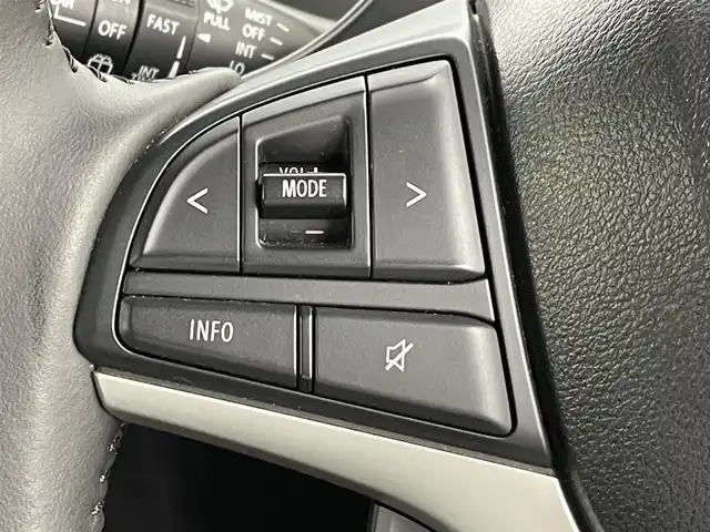 スズキ ソリオ バンディット HV MV 福岡県 2020(令2)年 6万km ファーベントレッド/スーパーブラックパール 純正８型ナビ（ＢＴ，フルセグＴＶ）　/全方位カメラ　/前方ドライブレコーダー　/ＡＣＣ　/コーナーセンサー　/衝突被害軽減ブレーキ　/レーンキープ　/パドルシフト　/両側電動スライドドア　/シートヒーター　/ＬＥＤライト