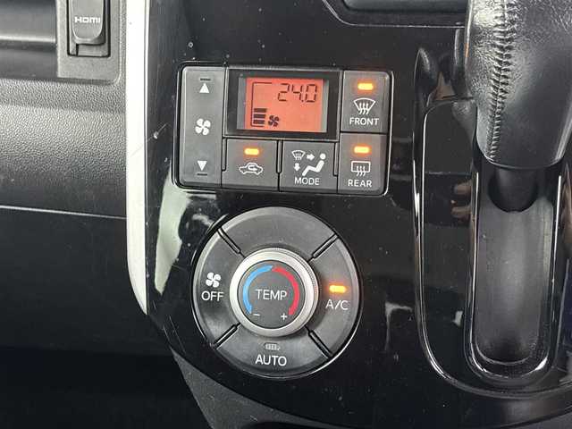 ダイハツ タント カスタム RS スマセレSA&SN 埼玉県 2014(平26)年 9.6万km ブラックマイカメタリック 純正7型SDナビ/（BT/CD/DVD/USB/フルTV）/バックカメラ/両側パワースライドドア/ビルトインETC/純正フロアマット/AAC/スマートキー