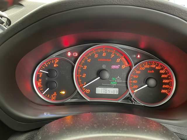 スバル インプレッサ ＷＲＸ STi tS 道央・札幌 2011(平23)年 10.8万km サテンホワイトパール ・4WD/・社外ナビ/フルセグTV/DVD/CD/SD/BT/・バックカメラ/・ミラー型ドライブレコーダー/・横滑り防止/・ハーフレザーシート/・HID/・フロントフォグ/・リヤフォグ/・ETC/・プッシュスタート/・スマートキー/・ドアバイザー/・電格ミラー/・冬タイヤ純正18インチAW積込